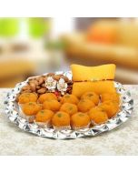 Rakhi Motichoor Laddu & almonds 
